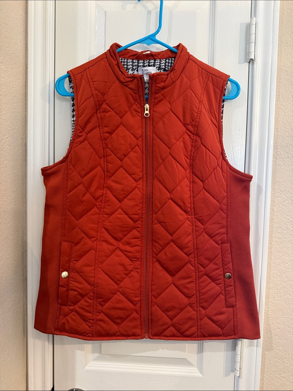 Kim Rogers Quilted Rust-Red Zip Vest with Houndstooth Trim